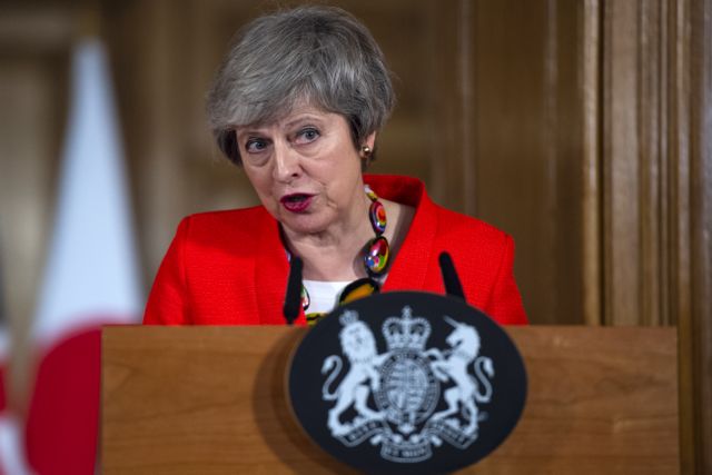 Μέι : Το Κοινοβούλιο θα εμποδίσει το Brexit