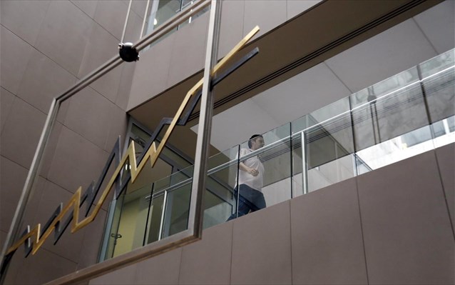 Χρηματιστήριο : Ισχυρές πιέσεις στις τραπεζικές μετοχές με φόντο τις πολιτικές εξελίξεις