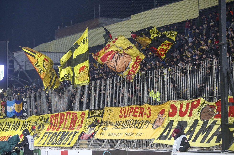 SUPER 3: «Δείξτε πάθος, ψυχή και παίξτε για αυτήν τη φανέλα»