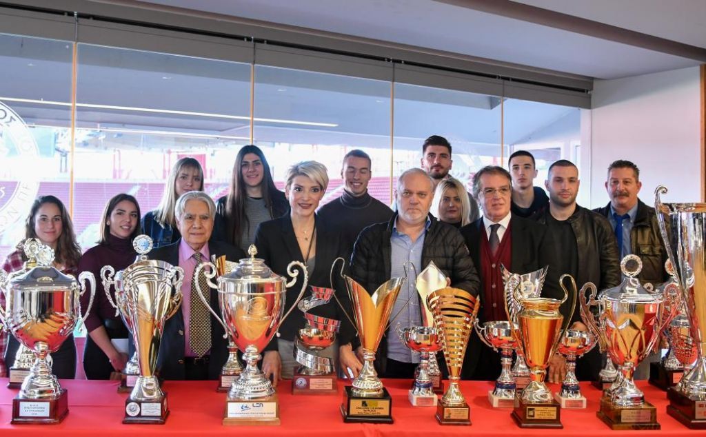 Κουντούρης : «Μεγαλύτερος σύλλογος στην Ευρώπη ο Ολυμπιακός»