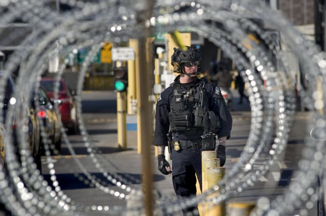 Τραμπ: Προειδοποιήσεις για νέο καραβάνι μεταναστών