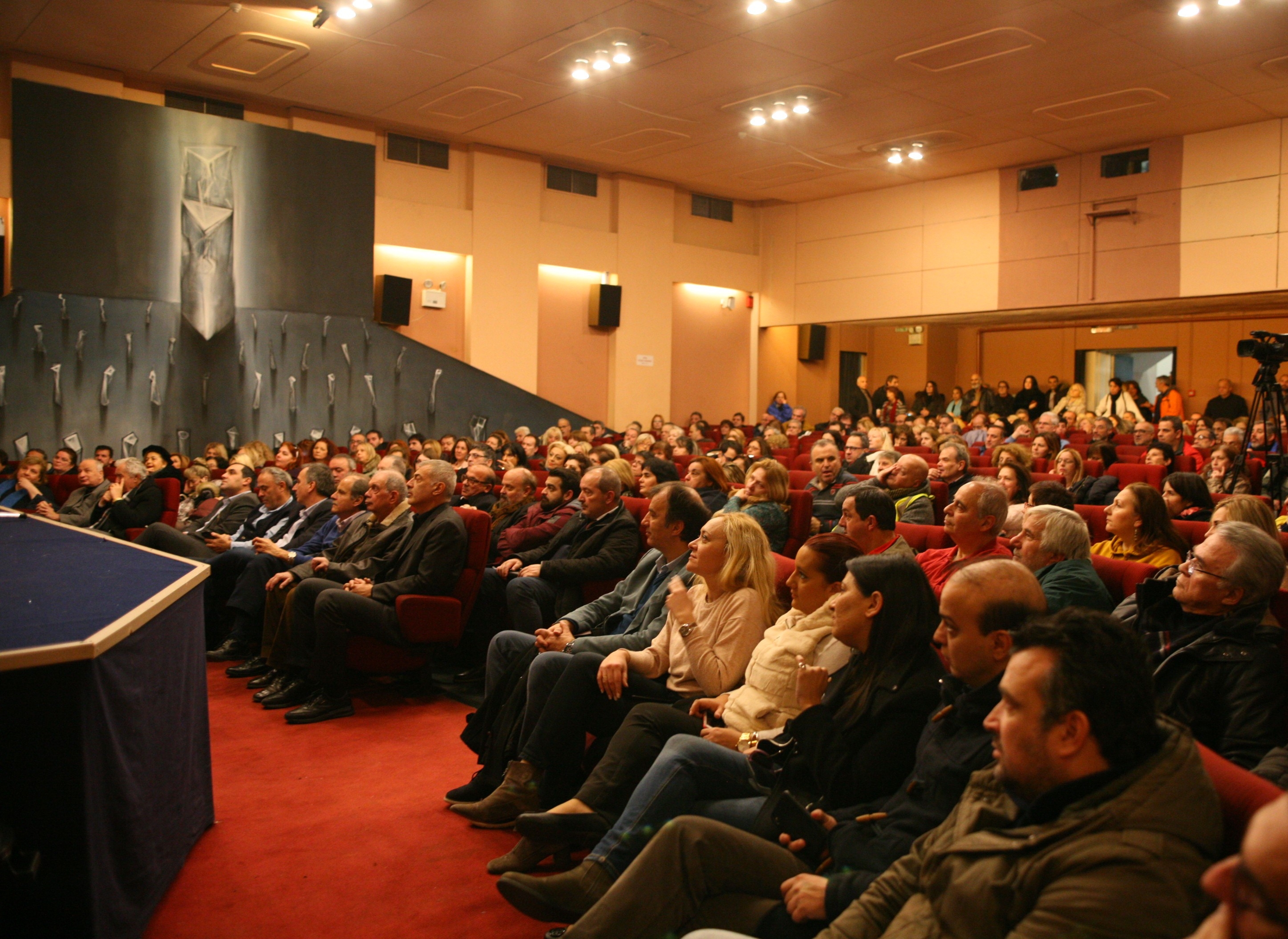 Γ.Μώραλης: Σχέσεις σεβασμού και εκτίμησης με τους εργαζόμενους στο Δήμο Πειραιώς