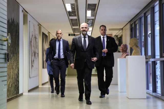 Μοσκοβισί: Προσοχή στην προεκλογική περίοδο,