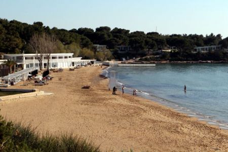 Καταγγελίες για παράνομη οικοδεποποίηση του «Αστέρα Βουλιαγμένης»