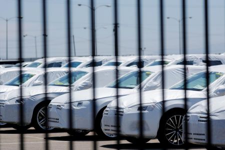 Αποφασισμένος ο Τραμπ για τους δασμούς στα ευρωπαϊκά αυτοκίνητα