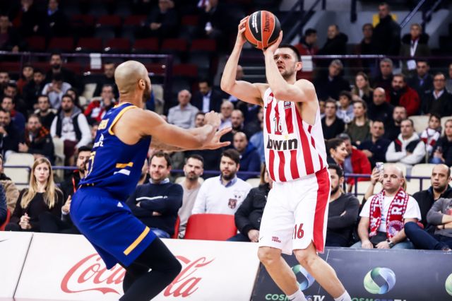 Με όπλο την άμυνα «βλέπει» τετράδα ο Ολυμπιακός