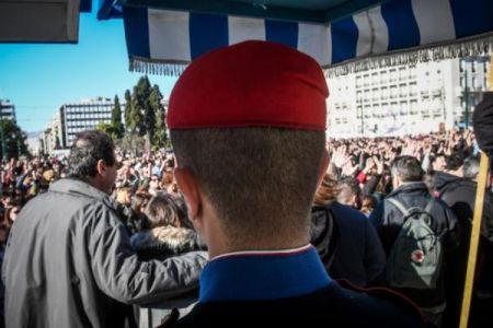 ADEDY civil service union calls 24-hour strike as teachers protest hiring law