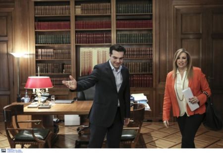 Οταν ο Αλέξης συνάντησε τη Φώφη… στο σπίτι του Αντώνη Λιβάνη