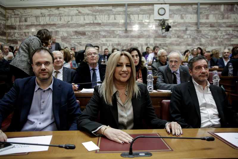 ΚΙΝΑΛ σε Μαξίμου: Ο πεινασμένος καρβέλια ονειρεύεται