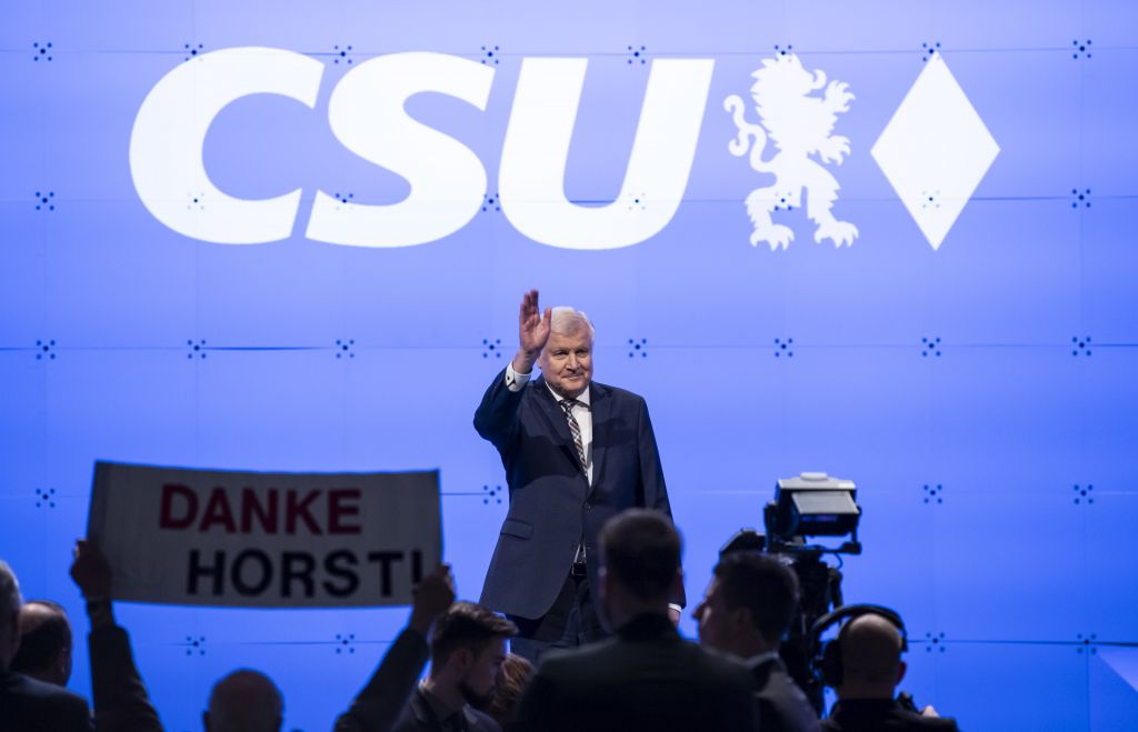 Ο Ζεεχόφερ δίνει το «δαχτυλίδι» του CSU στον Σέντερ