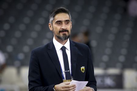 AEK: Ο Λυμπερόπουλος ταξίδεψε στη Βαρκελώνη (Εικόνα)
