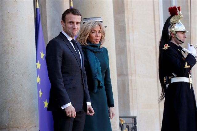 Ο Μακρόν, η Μπριζίτ και η νέα Μαρία Αντουανέτα της Γαλλίας