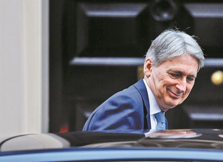 Απότομο φρενάρισμα της βρετανικής οικονομίας