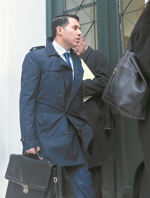 Σχεδιάζουν διώξεις  χωρίς στοιχεία