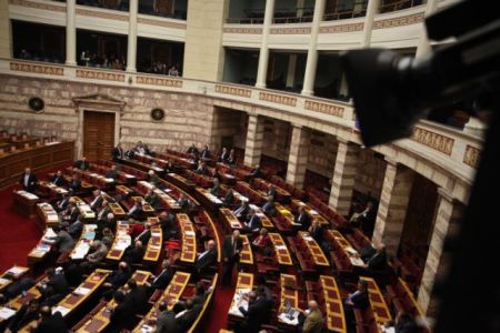 Βουλή: Τετάρτη-Πέμπτη στην Ολομέλεια η συμφωνία των Πρεσπών