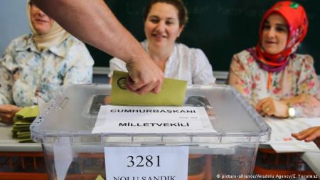 Τουρκία: «Μαγειρεύοντας» εκλογικούς καταλόγους