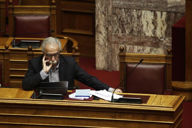 Κορυφώνεται η διαμάχη μεταξύ Γαβρόγλου – ΚΚΕ