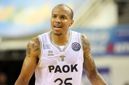 Ο Τέρι Χάτσερ πήρε φωτιά