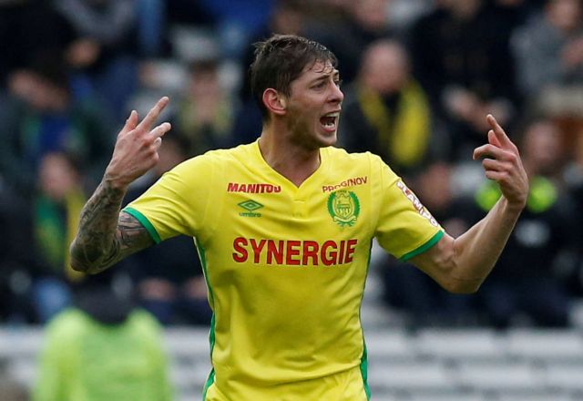 Γνωστός ποδοσφαιριστής σε αεροσκάφος που αγνοείται στη Μάγχη