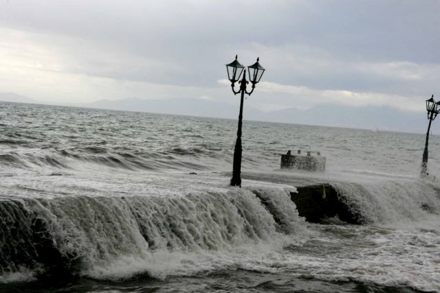 Βροχές, καταιγίδες αλλά και χιόνια φέρνει ο «Φοίβος» που ήρθε και θα μείνει