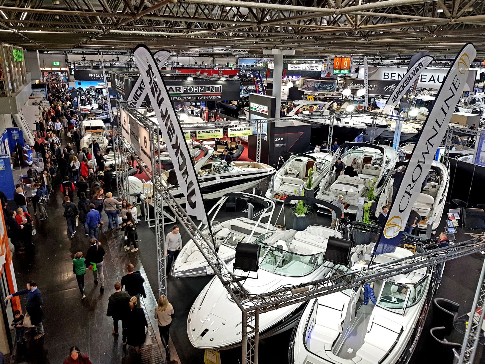 Σαντορινιός: Κυρίαρχη θέση στην οικονομία ο θαλάσσιος τουρισμός