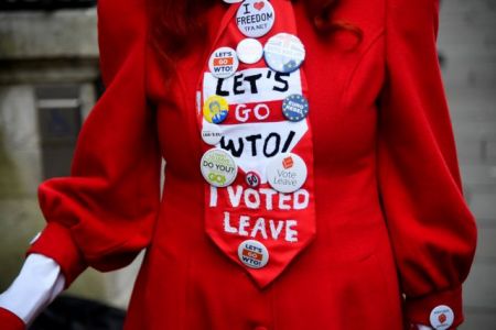 Brexit : Η ΕΕ στέλνει το λογαριασμό στους Βρετανούς