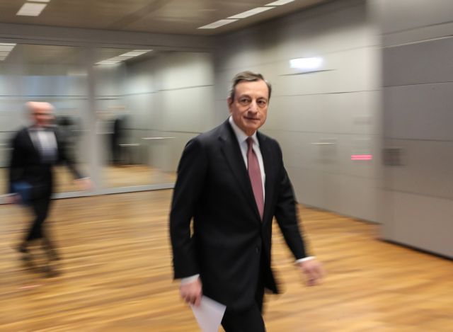 Ντράγκι : Ανήσυχος για την ανάπτυξη στην ευρωζώνη