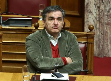 Ανέτοιμη η κυβέρνηση για τις 120 δόσεις