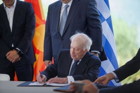 Νίμιτς: Πλήρης ικανοποίηση για τη Συμφωνία των Πρεσπών