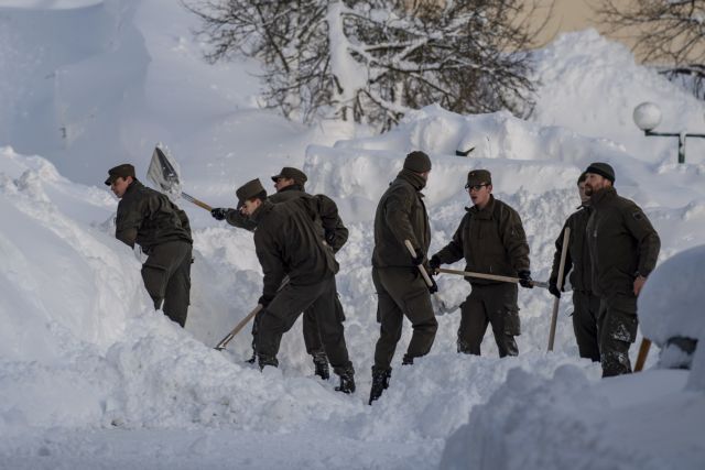 Άλπεις: Πέντε νεκροί από τη σύγκρουση αεροπλάνου με ελικόπτερο