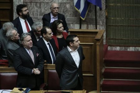 «Κατεπείγον: Η ελληνική Βουλή ψήφισε την Συμφωνία των Πρεσπών»