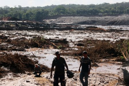 Τραγωδία στη Βραζιλία: Σχεδόν 300 άτομα αγνοούνται μετά την κατάρρευση φράγματος