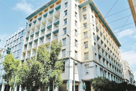 Στον Ομιλο Fattal Hotel  περνά το Esperia Palace