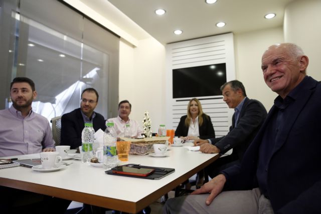 Papandreou, Gennimata discuss electoral issues, policy