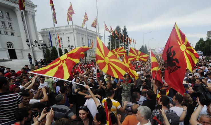 Χρήση και της αλβανικής γλώσσας από την κυβέρνηση της ΠΓΔΜ
