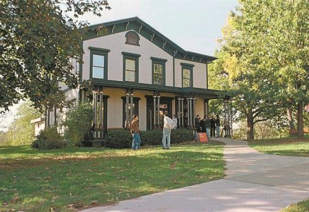 Η CIA και τα προγράμματα δημιουργικής γραφής