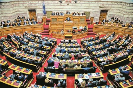 Αγκάθια και για την κύρωση από τη Βουλή