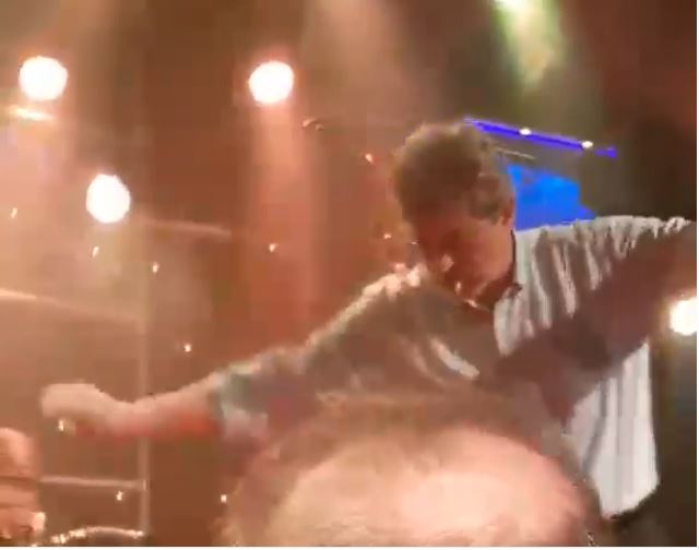 Βρέχει φωτιά στην στράτα του Πολάκη