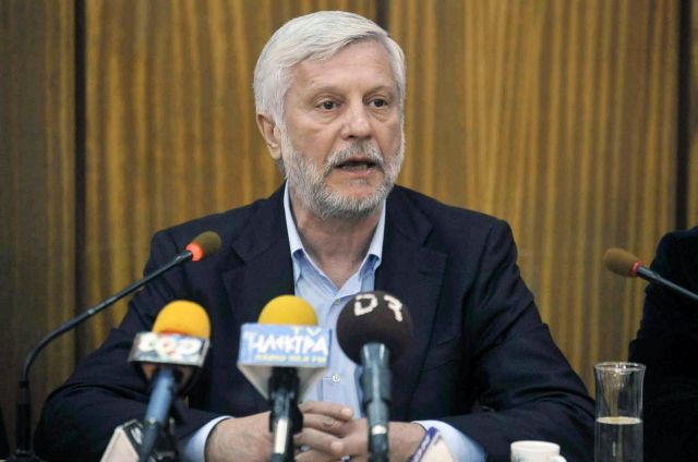 Πέτρος Τατούλης: Ο βουλευτής όπου διαφωνεί, να καταψηφίζει. Όχι να συναλλάσσεται