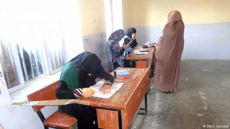 Αφγανιστάν: αγώνας δρόμου για τις γυναίκες στη βουλή