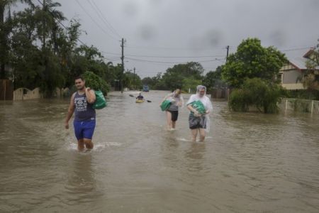 Αυστραλία: Οι πλημμύρες έβγαλαν τους κροκόδειλους στους δρόμους
