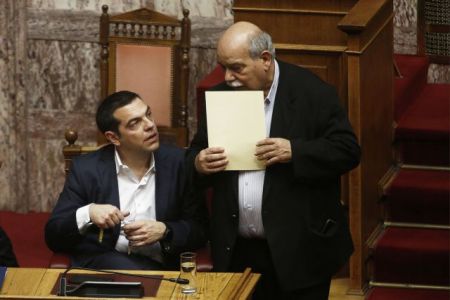 Τσίπρα και Βούτση υπάρχει ένα όριο στο κοινοβουλευτικό καραγκιοζιλίκι