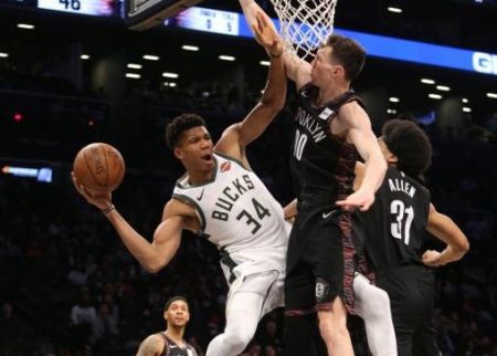 Τα highlights του Αντετοκούνμπο από την 30αρα στο Μπρούκλιν