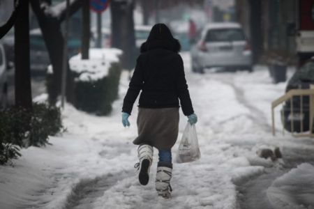 Τρίκαλα : Εντονη χιονόπτωση – Προβλήματα στις μετακινήσεις