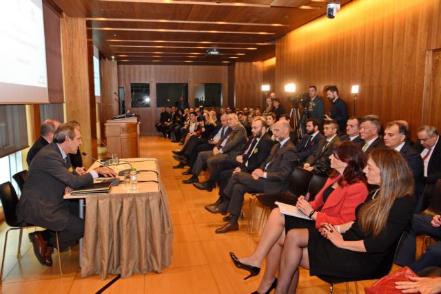 Μνημόνιο συνεργασίας για την εισαγωγή ΜμΕ στο Χρηματιστήριο