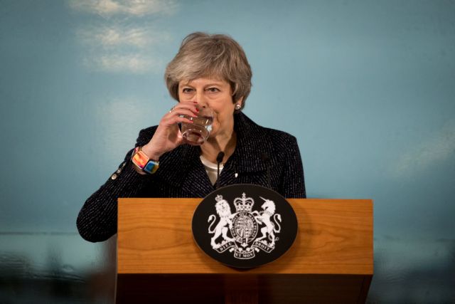 The Telegraph : Αναβολή της ψηφοφορίας για το Brexit ετοιμάζει η Μέι