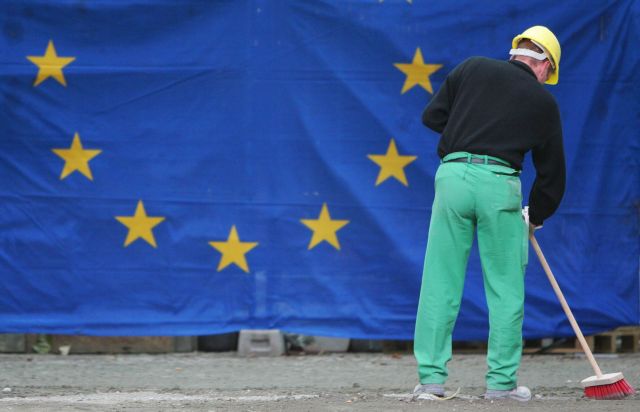 Είμαι άντρας και το… σκούπισμα θα κάνω!