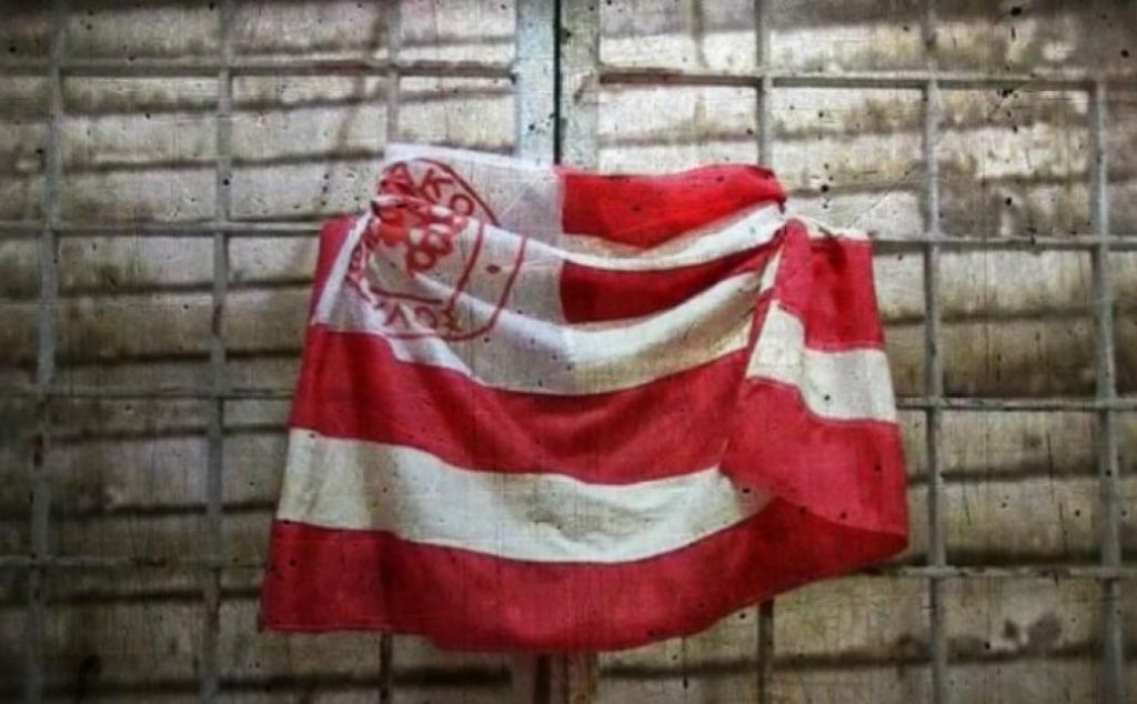 Ερασιτέχνης Ολυμπιακός: «Η ημέρα που σταμάτησε ο χρόνος στα σκαλοπάτια της Θύρας 7»