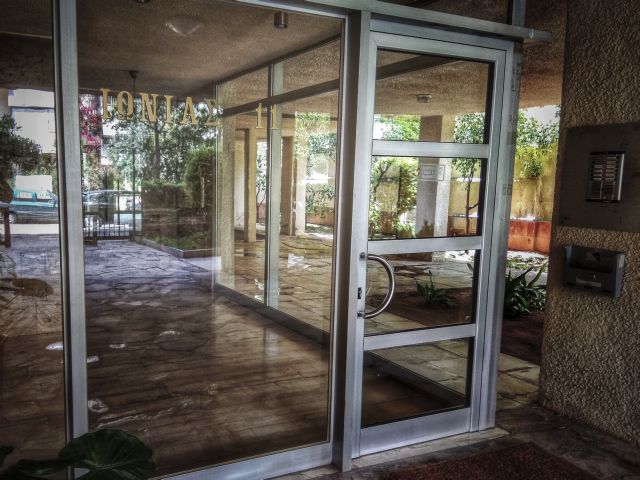 Πέντε χρόνια με αναστολή σε ιδιοκτήτη που νοίκιασε διαμέρισμα με κρυφή κάμερα