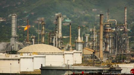 Τι οδήγησε τη Βενεζουέλα στην οικονομική κρίση;